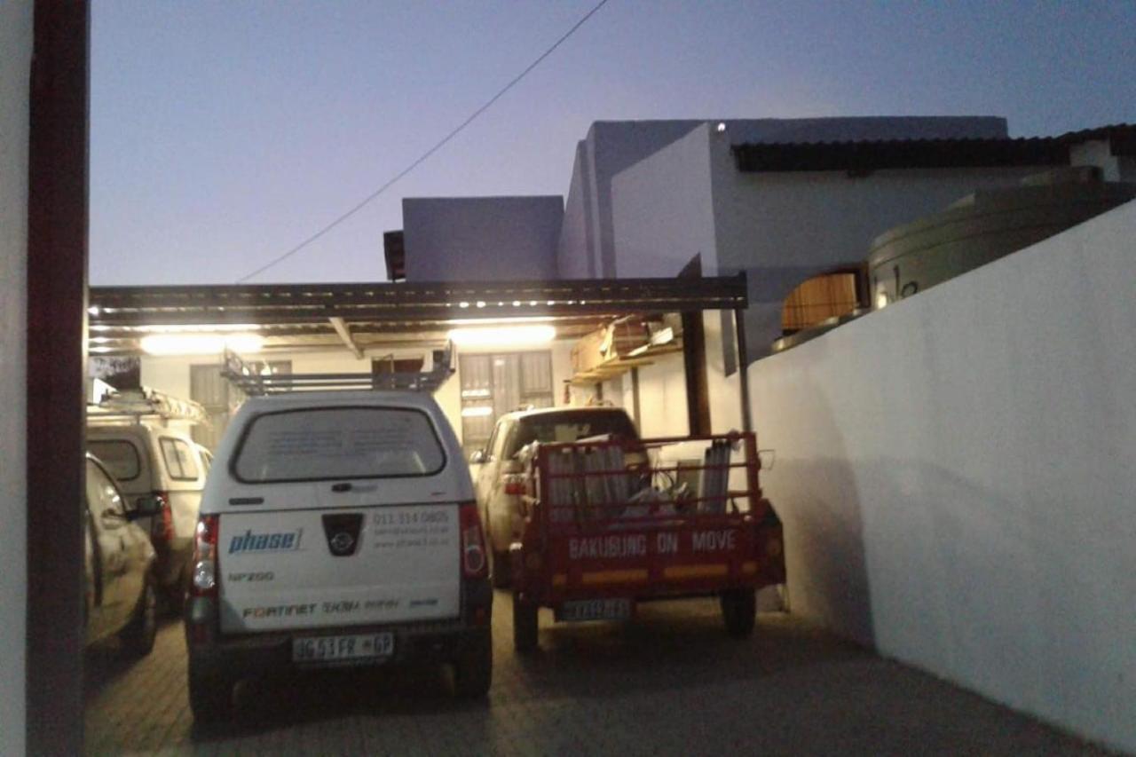 Maluti Backpackers Hotel Phuthaditjhaba Exterior foto