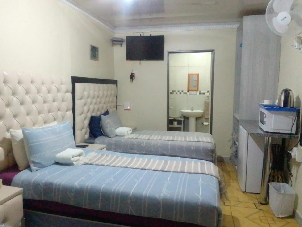 Maluti Backpackers Hotel Phuthaditjhaba Exterior foto